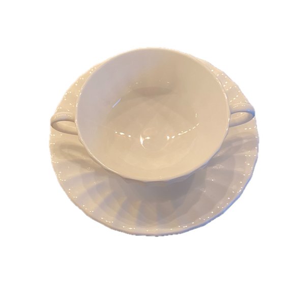 Royal Westchester Cream or Soup Bowl & Saucer Set Warmstry White Discont EUC - Picture 3 of 8